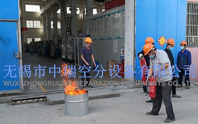 中瑞空分普及消防安全知識,開展消防器材使用演練